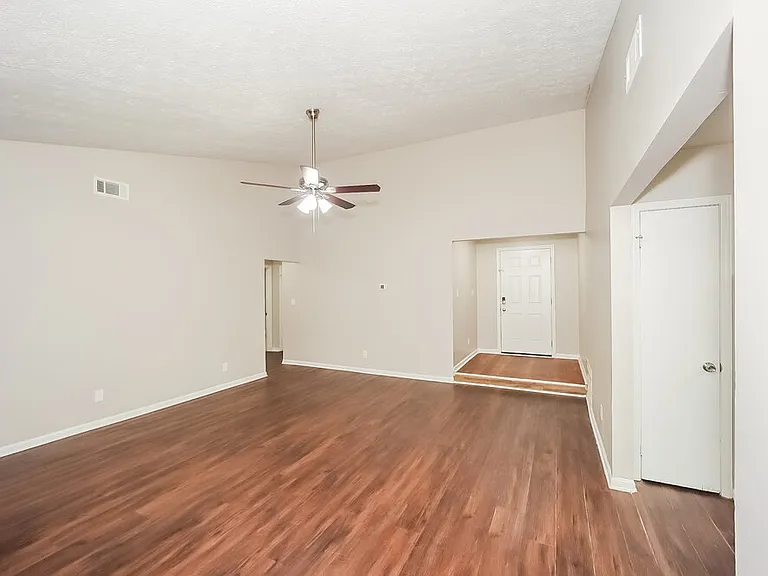 67 Burnham Cir — Photo 5