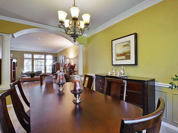 5th image of 8020 Bottlebrush Dr