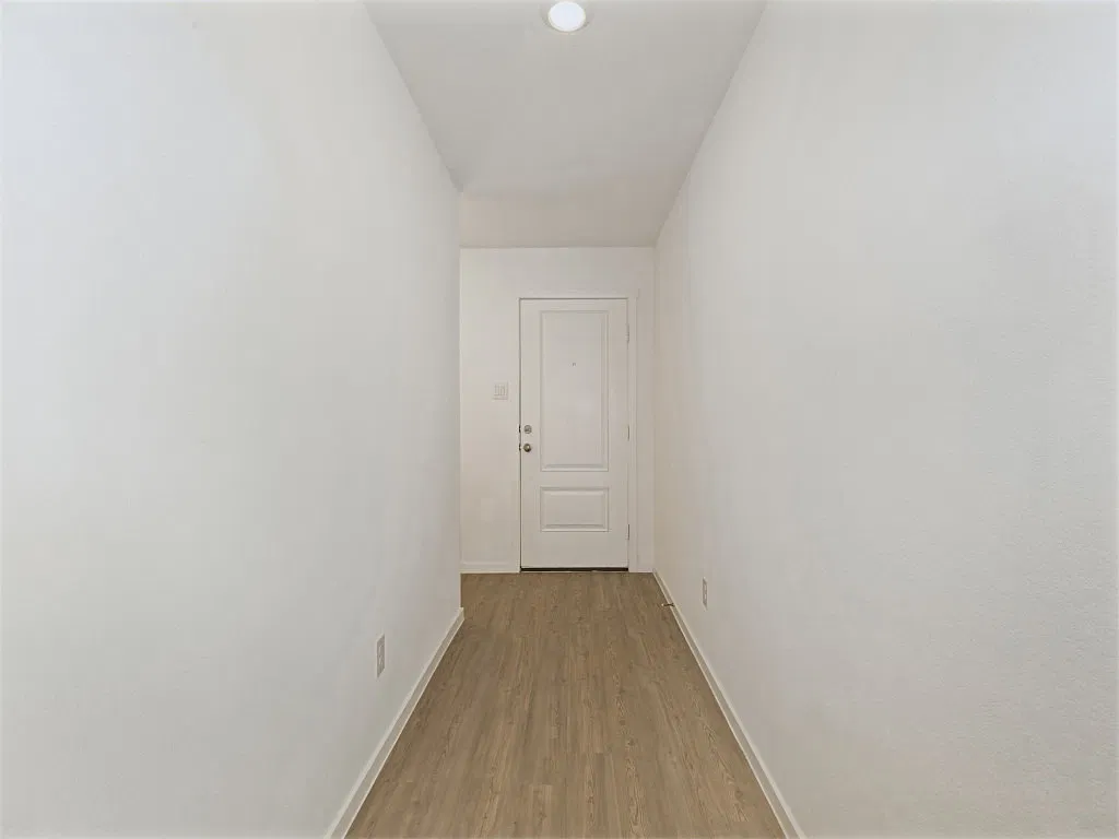 3 bed, 1460 sqft, $1,960 — Photo 4