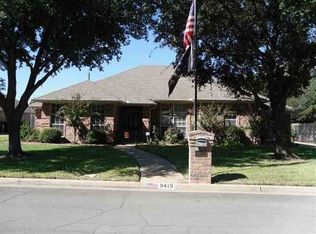 9415 Lost Trails Dr, Woodway, TX 76712