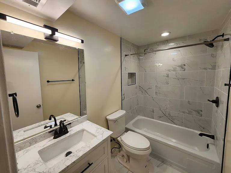 Hallway Full Bathroom