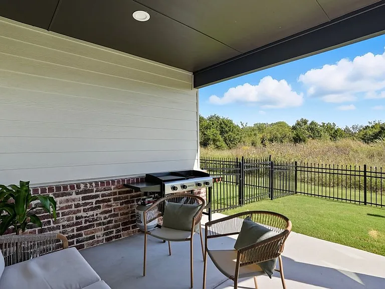 4200 Abbey Park Dr — Photo 43