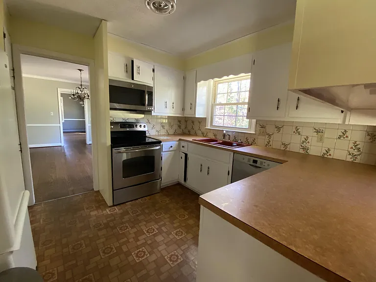 106 Woodside St — Photo 10