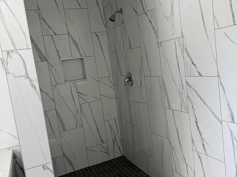813 Norton Ave — Photo 3
