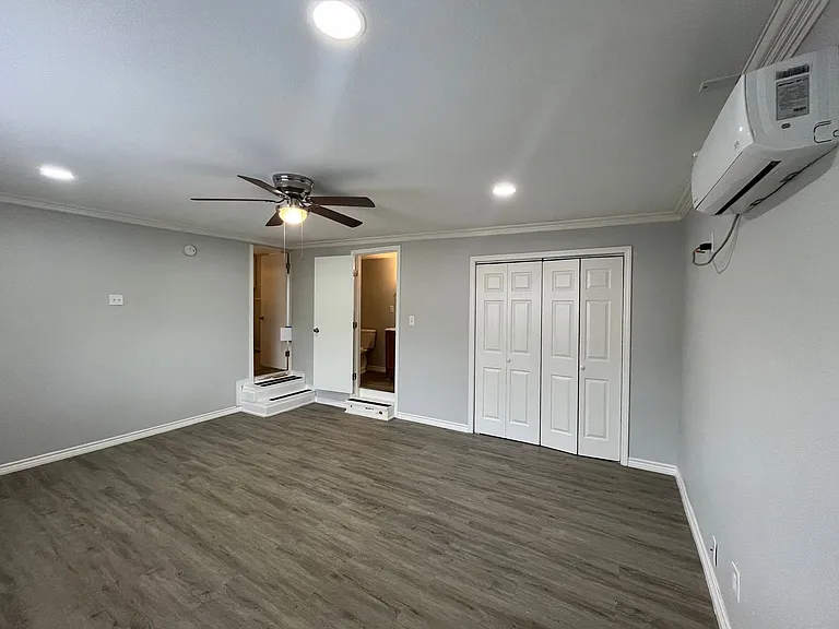4801 Lansdown Dr — Photo 12