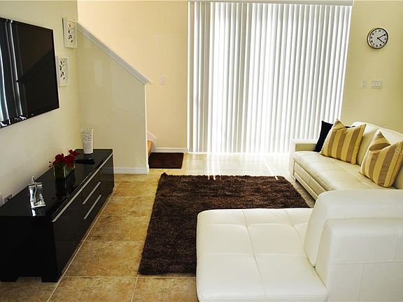 5th image of 700 Las Fuentes Dr