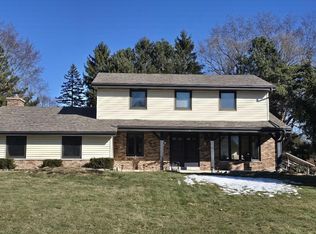 1930 Cotton Tail LANE, Brookfield, WI 53045