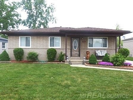 1st image of 16183 Wellington Ave