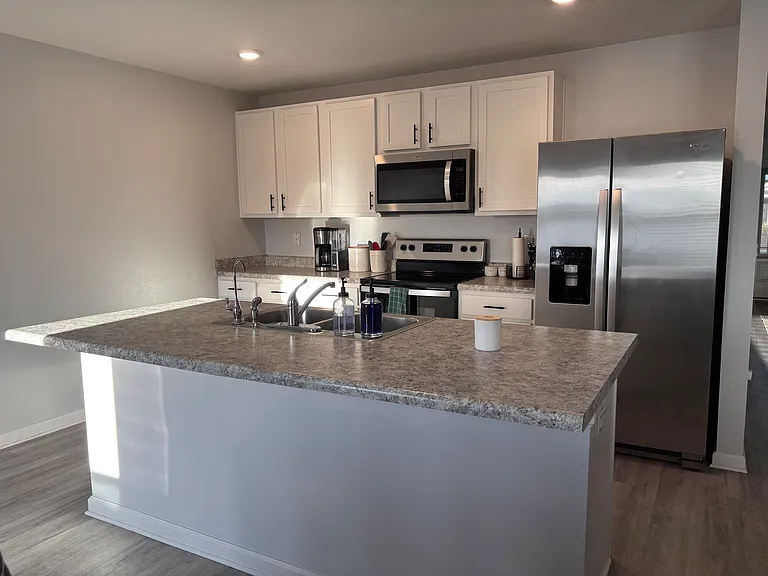 4904 Shurer Ln — Photo 8