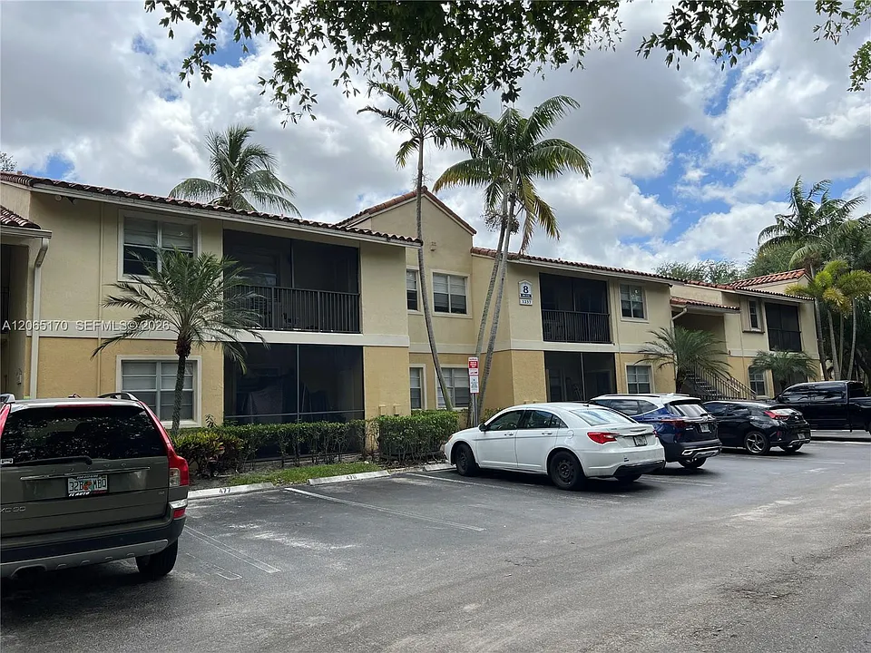 1237 SW 46th Ave #801