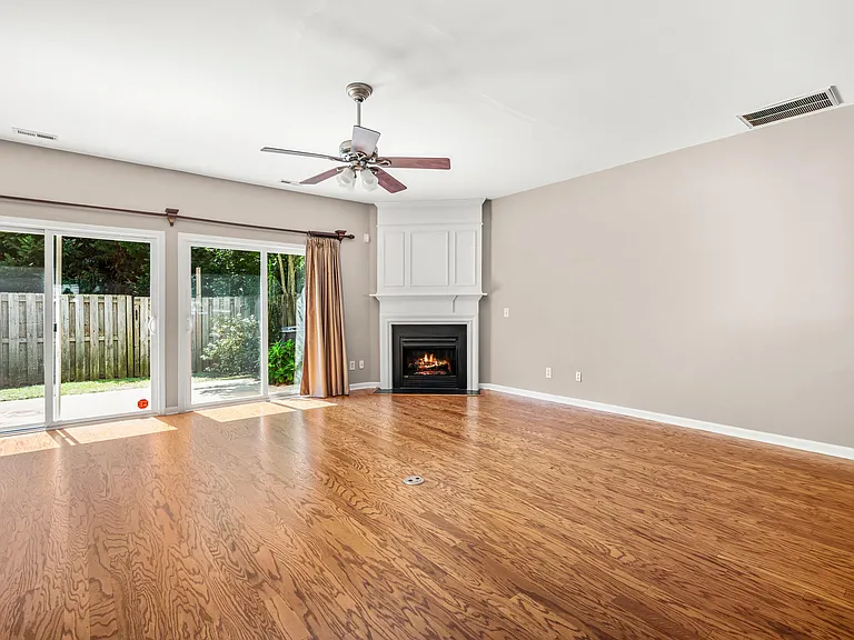 8139 Rhiannon Rd — Photo 10