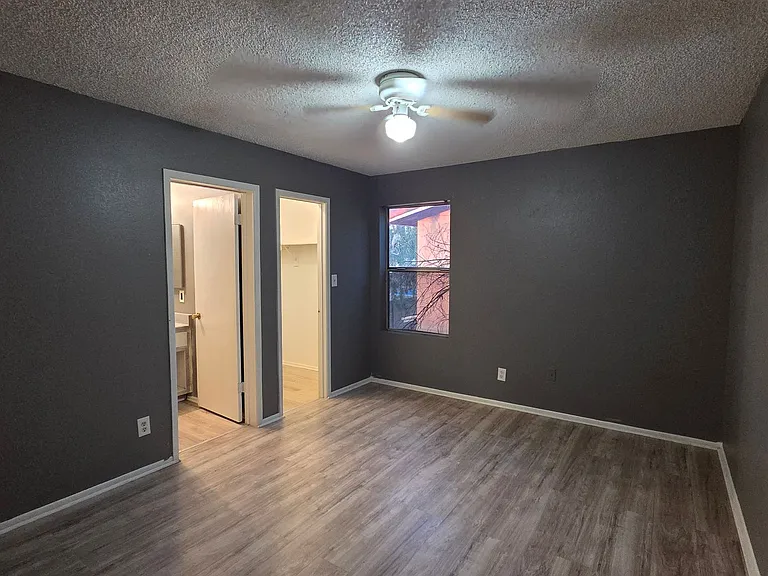 2920 E Cicero St #201 — Photo 11
