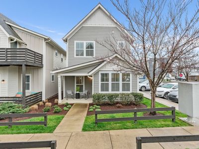 1005 Treaty Oaks Dr, Nashville, TN, 37209
