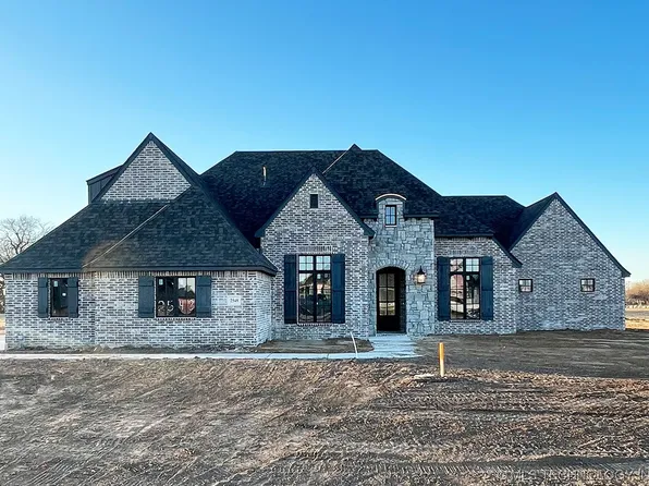 2548 Cross Creek Dr, Oologah, OK 74053