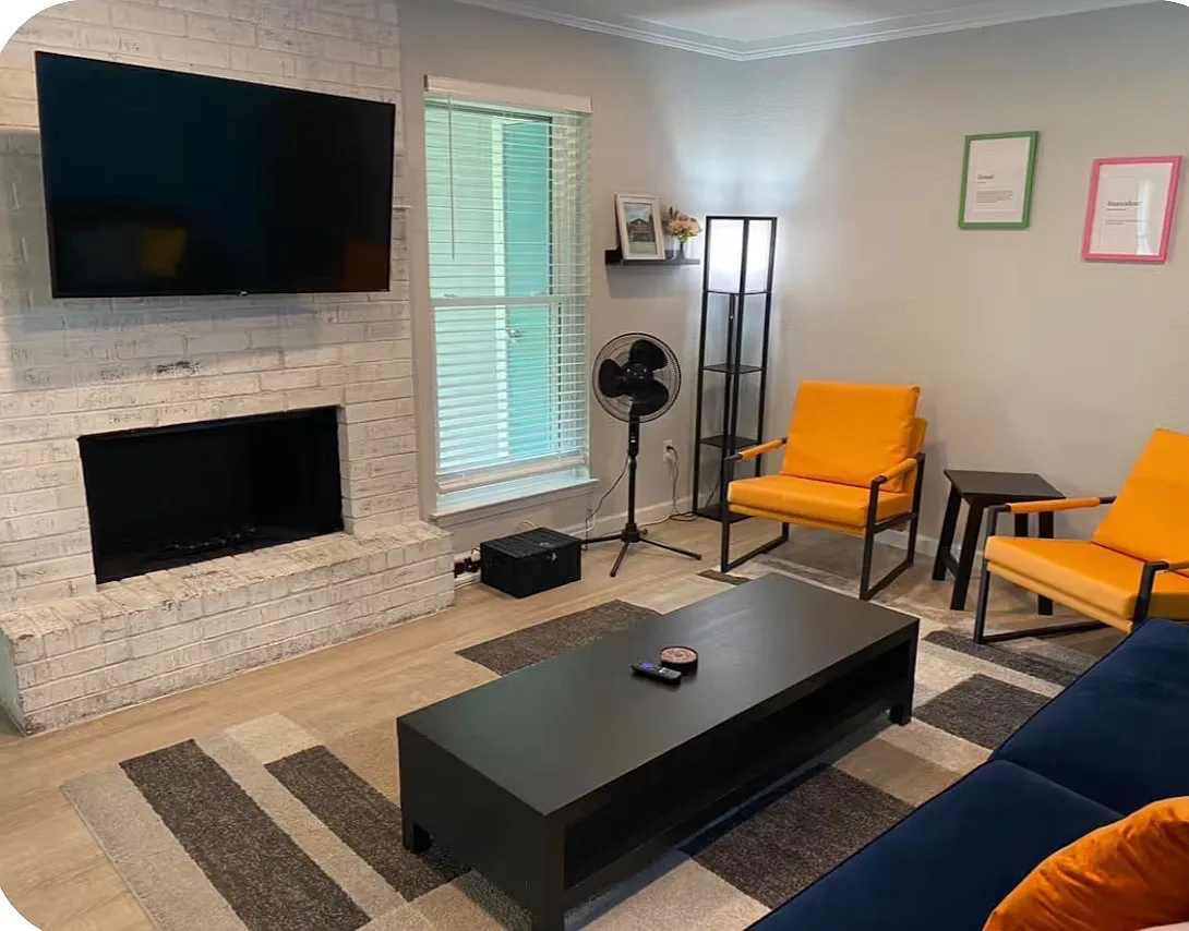 2 bed, 882 sqft, $1,645 — Photo 3