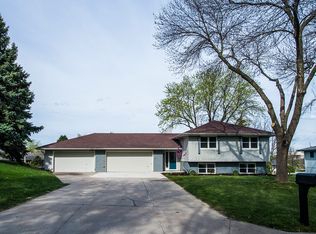 5026 N 105th St, Omaha, NE 68134