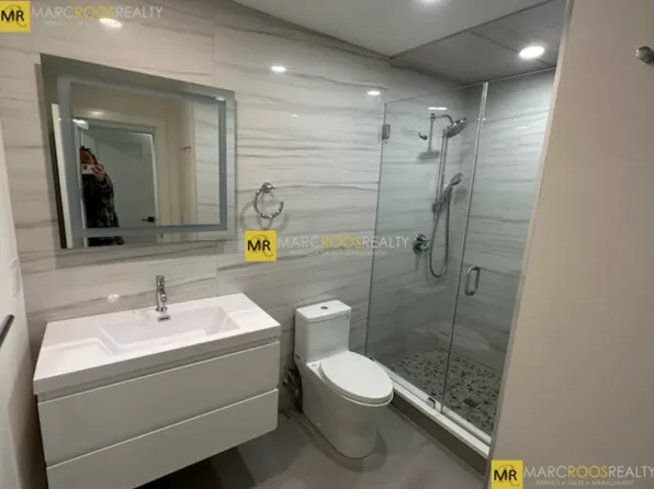 535 Newbury St, Boston, MA 02215