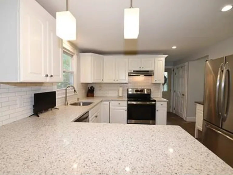 27 Donnellan Cir — Photo 7