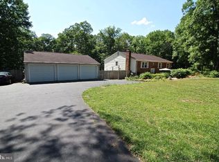 9698 Green Rd, Midland, VA 22728