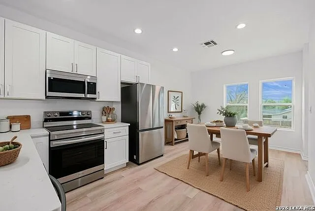 3 bed, 2.5 bath, 1180 sqft, $1,400 — Photo 4