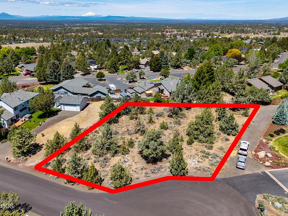 1st image of 4047 SW Wickiup Ct