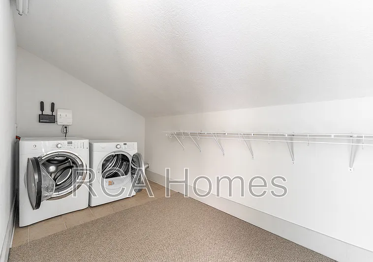 918 Prospect St — Photo 10