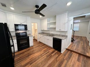 124 W Rock Island Ave UNIT 200, Boyd, TX 76023