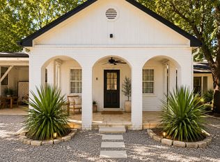 1126 Terry Dr APT B, Austin, TX 78721
