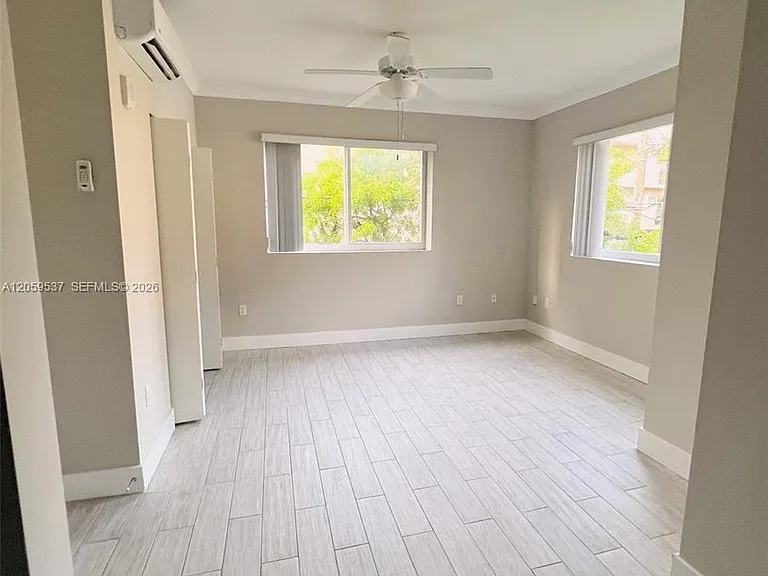 115 Menores Ave #12 — Photo 4