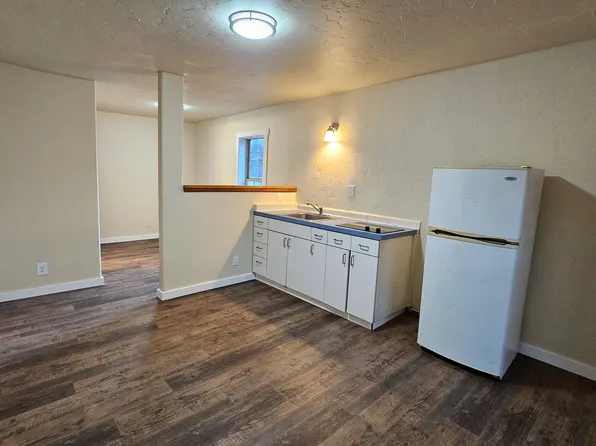 Whiting Units, 400 Railroad Ave #1, Paradise, MT 59856