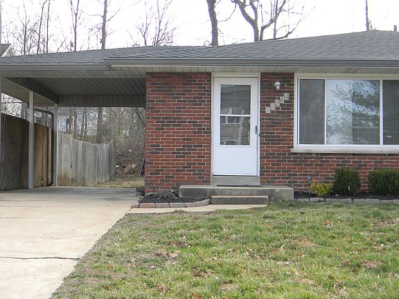 2nd image of 10264 Jeffleigh Ln #10264