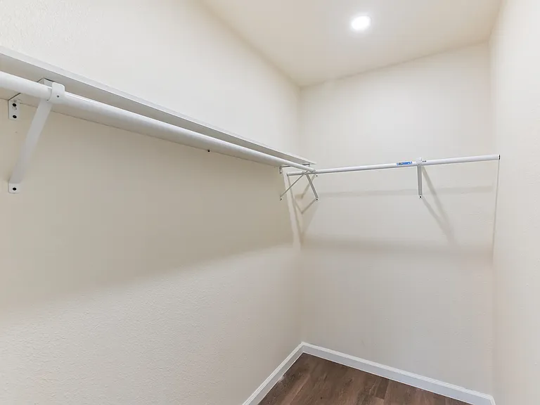 307 Livoti Ave — Photo 23