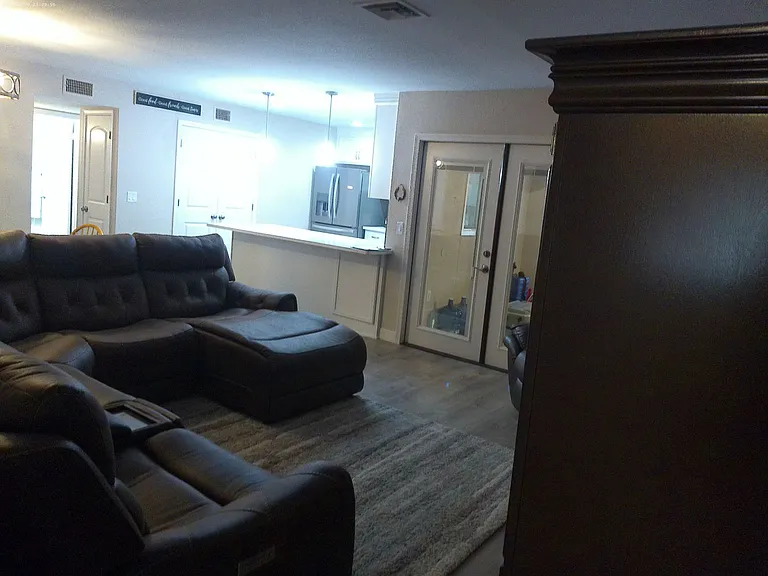 1640 Emerald Dr — Photo 13