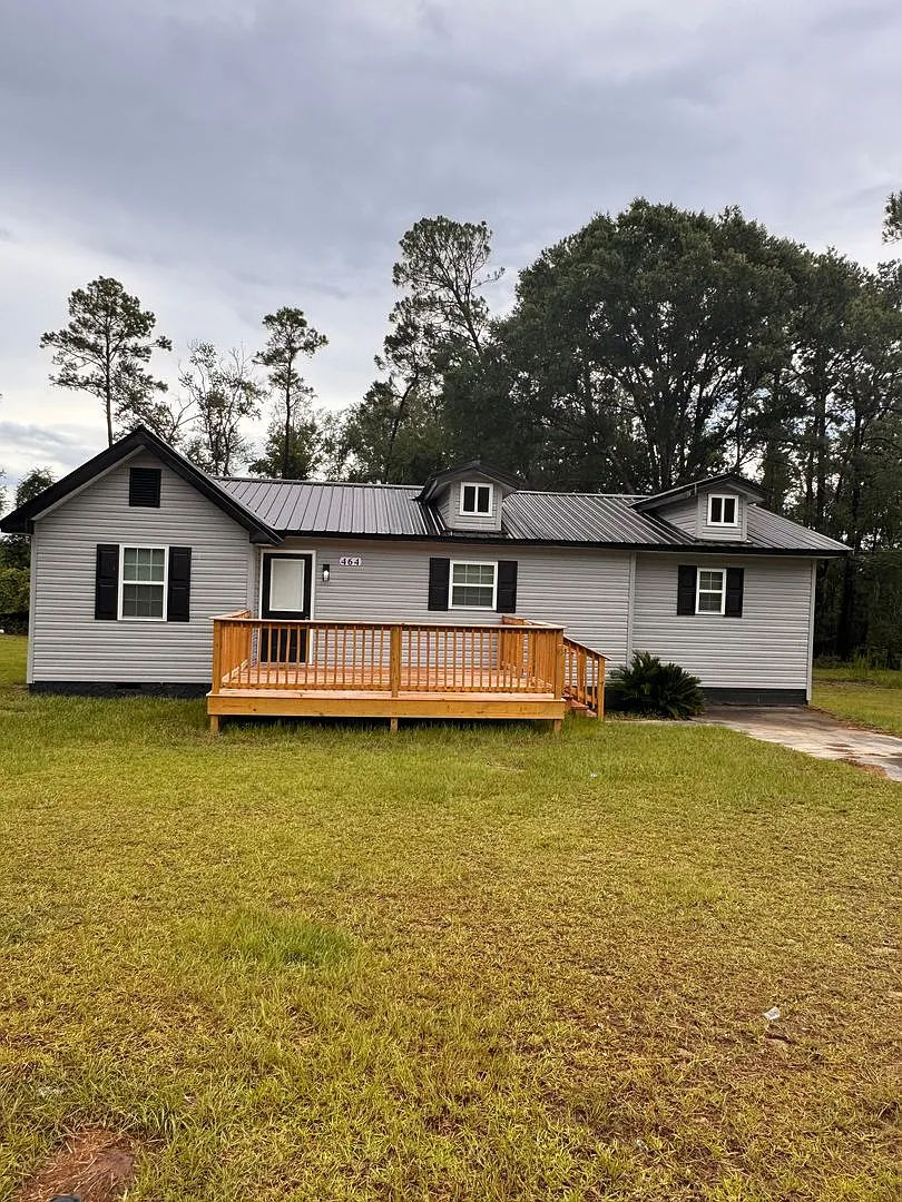 3 Bed 2 Bath Newly Renovated Home — Photo 1