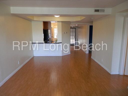 1st image of 535 W 4th St APT 104
