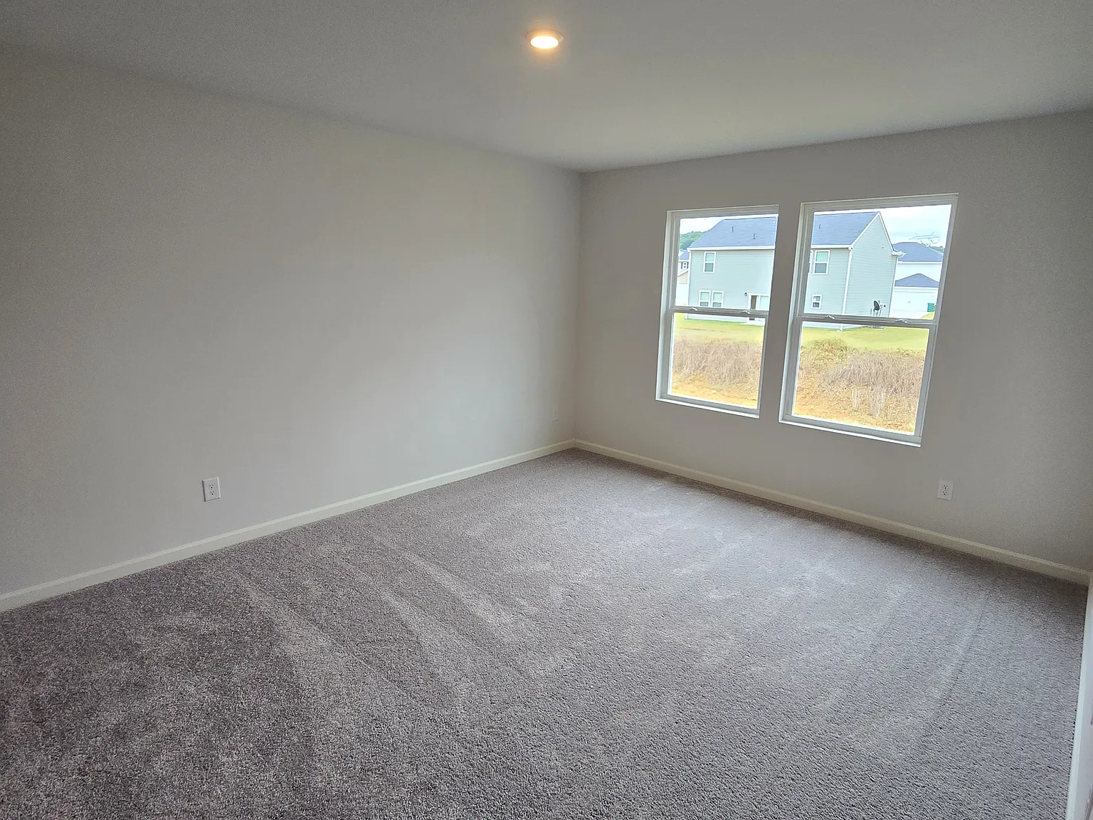 4 bed, 1774 sqft, $2,650 — Photo 3