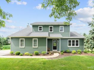 42W053 Northway Dr, Elburn, IL 60119