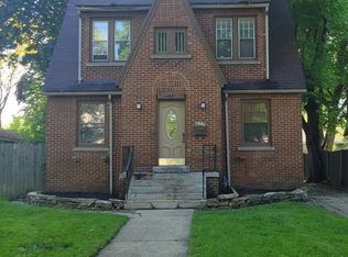 628 N Elmwood Ave, Waukegan, IL