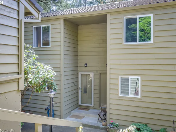 350 Cervantes Cir, Lake Oswego, OR 97035