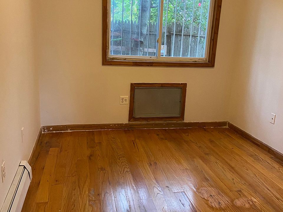 2nd image of 14407 109th Ave