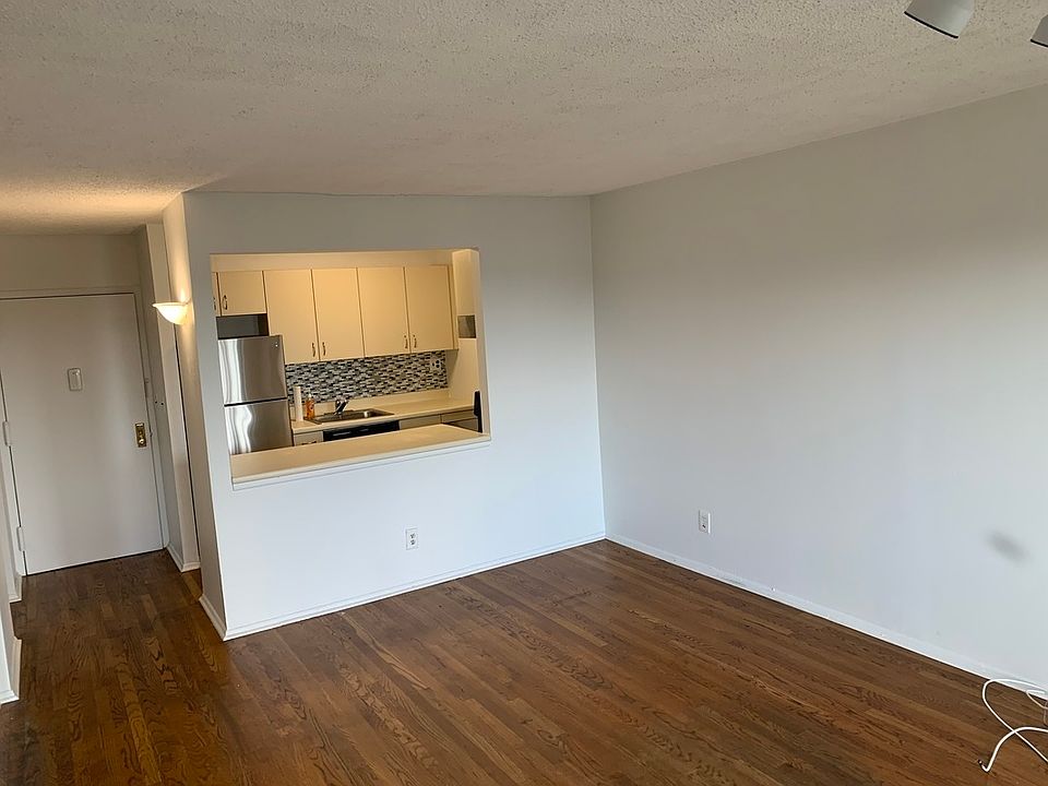 1st image of 2540 Shore Blvd APT 8I