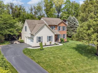 65 Rosalia Cir, York, PA 17402