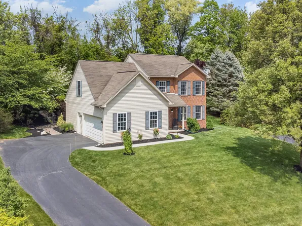 65 Rosalia Cir, York, PA 17402