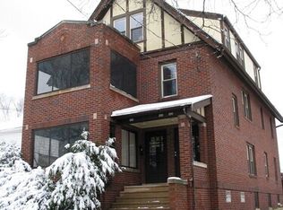 910 E Dayton St #2, Madison, WI 53703