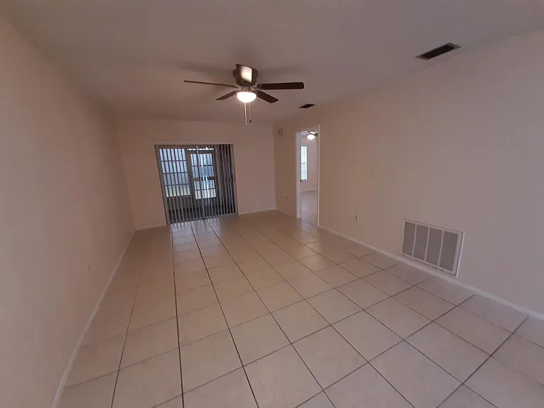 2910 Wainwright Ct — Photo 7