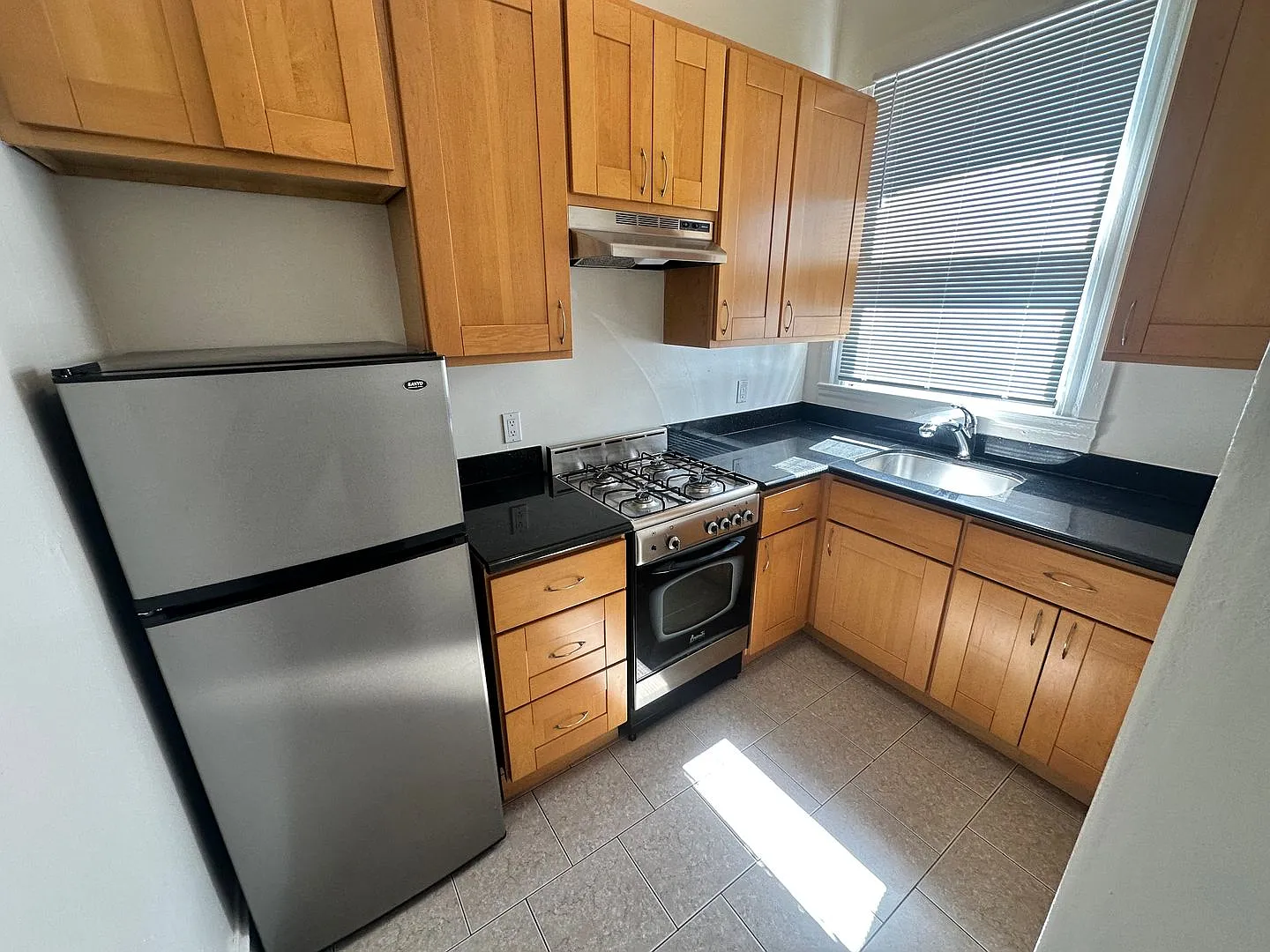 1112-1116 Sutter Street (278rc) — Photo 2