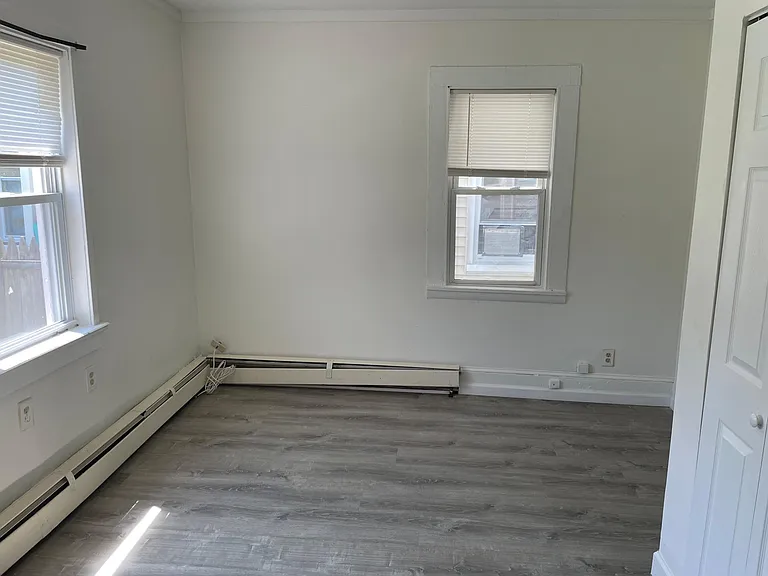 20 Diamond St #1R — Photo 6