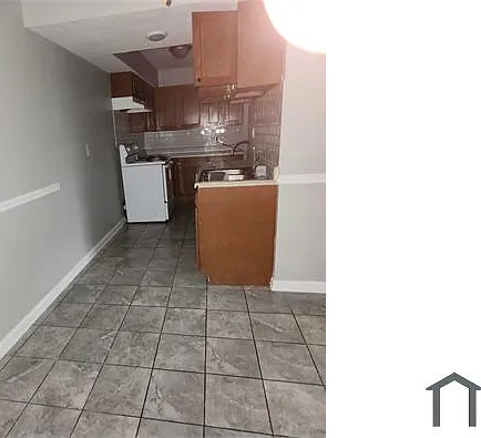 2 bed, 1038 sqft, $1,300 — Photo 2