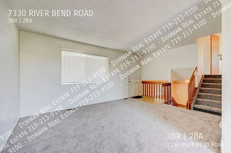Pending Approval - Tri Level In Widefield With Huge Backyard! — Photo 3