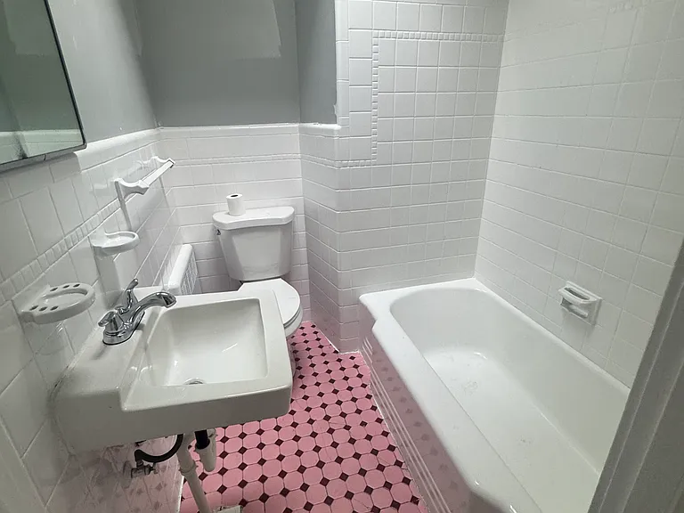 32 S Macdade Blvd #3 — Photo 5